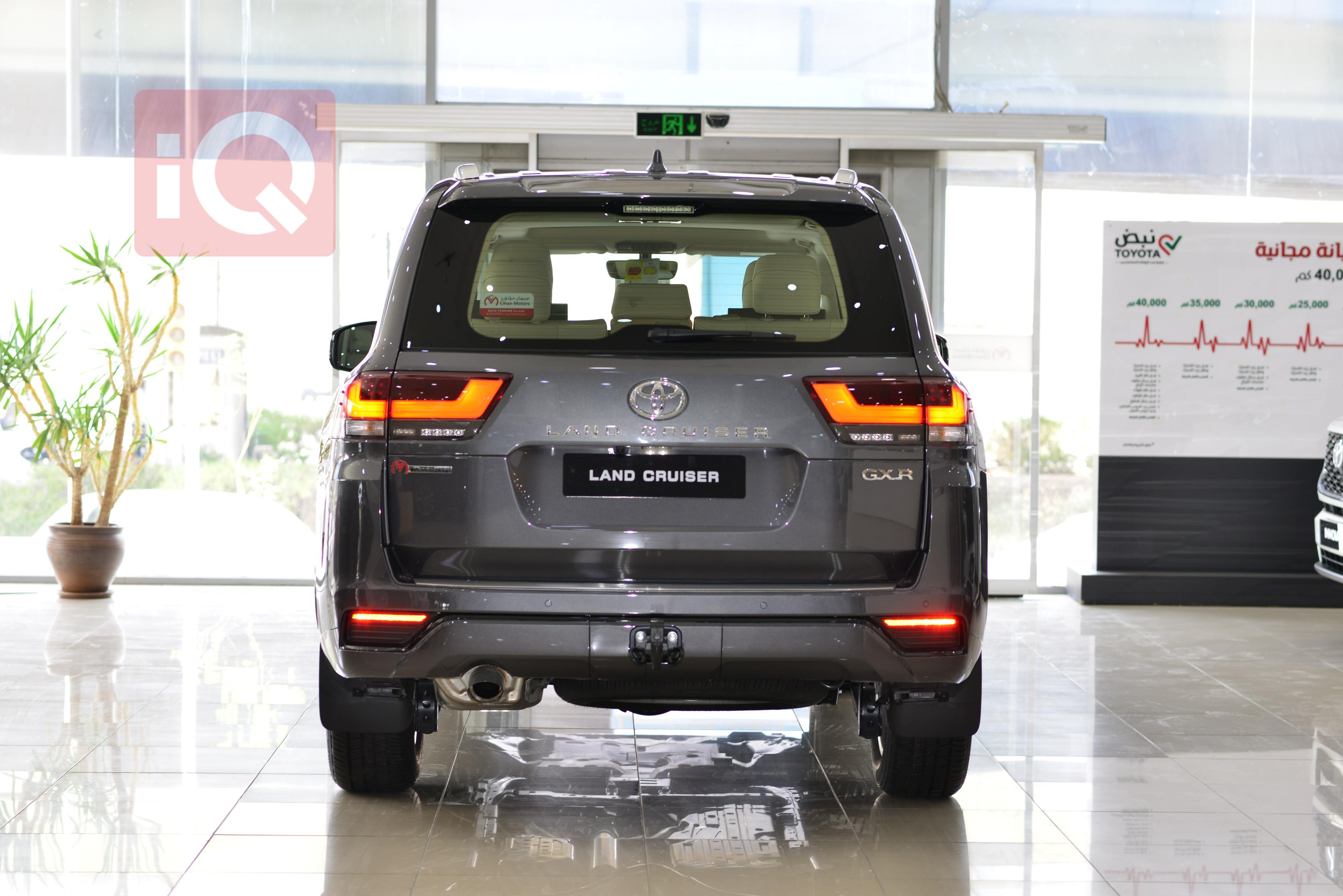 Toyota Land Cruiser